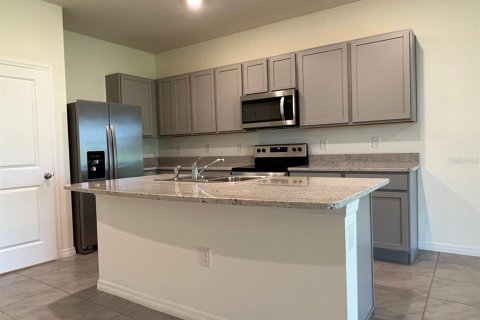 Townhouse in Wildwood, Florida 3 bedrooms, 156.82 sq.m. № 2231824 - photo 7