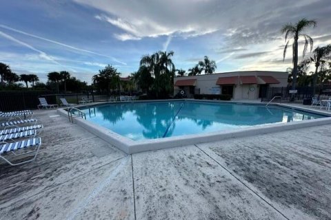 Condo in Jensen Beach, Florida, 1 bedroom  № 952164 - photo 1