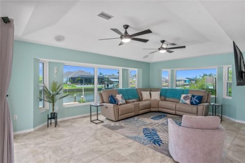Casa en venta en Port Charlotte, Florida, 3 dormitorios, 200.67 m2 № 1760383 - foto 25