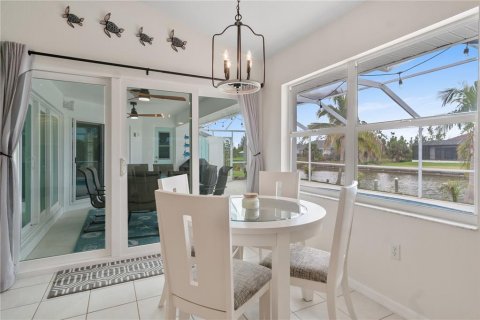 Casa en venta en Port Charlotte, Florida, 3 dormitorios, 200.67 m2 № 1760383 - foto 16