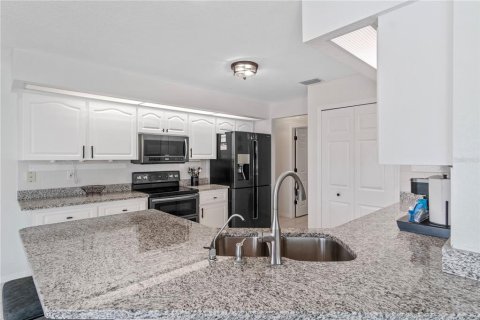 Casa en venta en Port Charlotte, Florida, 3 dormitorios, 200.67 m2 № 1760383 - foto 18