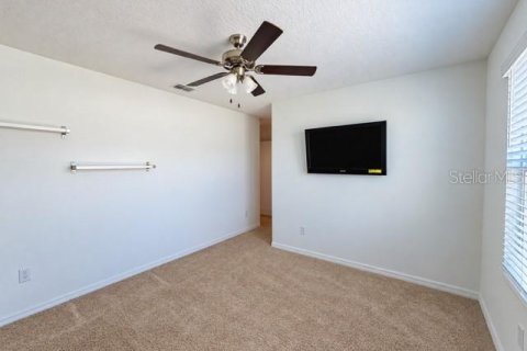 Villa ou maison à vendre à Kissimmee, Floride: 4 chambres, 256.78 m2 № 2356197 - photo 23