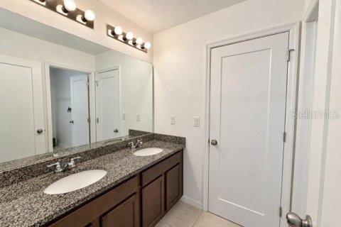 Villa ou maison à vendre à Kissimmee, Floride: 4 chambres, 256.78 m2 № 2356197 - photo 21