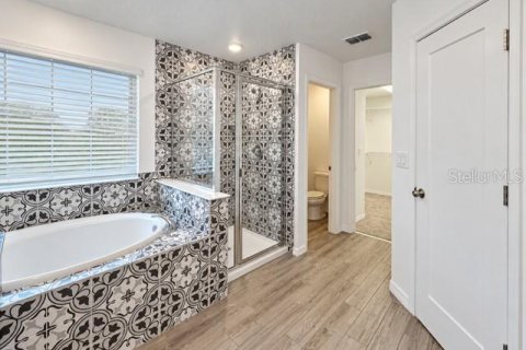 Villa ou maison à vendre à Kissimmee, Floride: 4 chambres, 256.78 m2 № 2356197 - photo 18