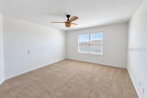 Villa ou maison à vendre à Kissimmee, Floride: 4 chambres, 256.78 m2 № 2356197 - photo 13