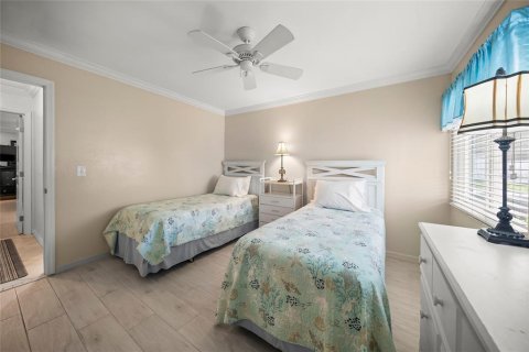 Condo in Sarasota, Florida, 2 bedrooms  № 2123164 - photo 18