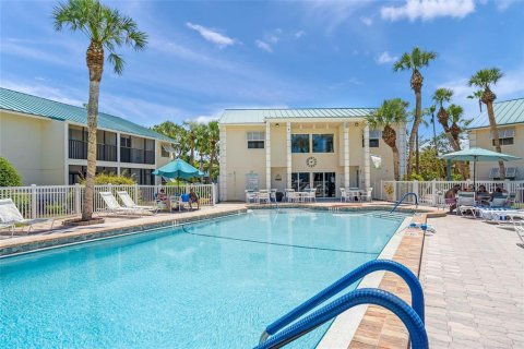 Condo in Sarasota, Florida, 2 bedrooms  № 2123164 - photo 28