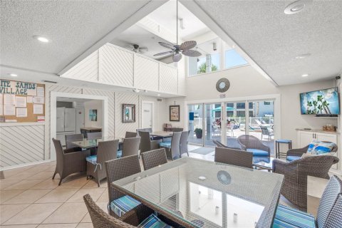 Condo in Sarasota, Florida, 2 bedrooms  № 2123164 - photo 30