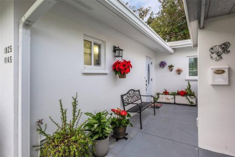 Casa en venta en Sarasota, Florida, 2 dormitorios, 111.02 m2 № 2384230 - foto 2