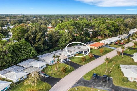 Casa en venta en Sarasota, Florida, 2 dormitorios, 111.02 m2 № 2384230 - foto 9