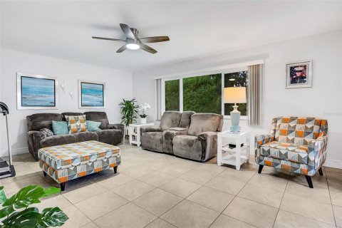 Casa en venta en Sarasota, Florida, 2 dormitorios, 111.02 m2 № 2384230 - foto 7