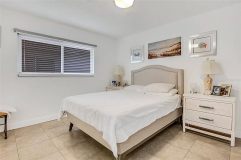 Casa en venta en Sarasota, Florida, 2 dormitorios, 111.02 m2 № 2384230 - foto 6