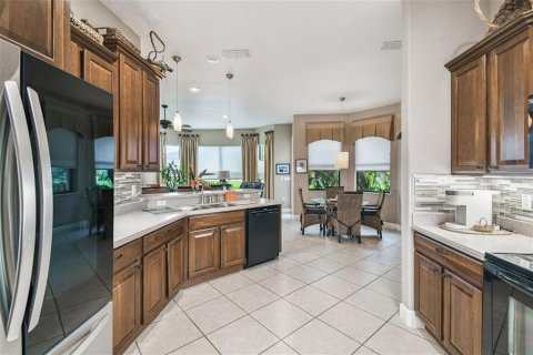 Купить виллу или дом в Киссимми, Флорида 8 комнат, 221.01м2, № 2355702 - фото 9