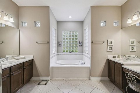 Купить виллу или дом в Киссимми, Флорида 8 комнат, 221.01м2, № 2355702 - фото 22