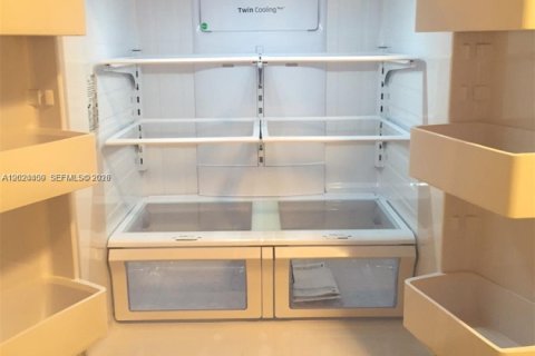 Condominio en alquiler en Lauderhill, Florida, 2 dormitorios, 94.2 m2 № 2077568 - foto 18