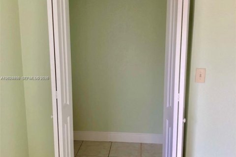 Condominio en alquiler en Lauderhill, Florida, 2 dormitorios, 94.2 m2 № 2077568 - foto 14