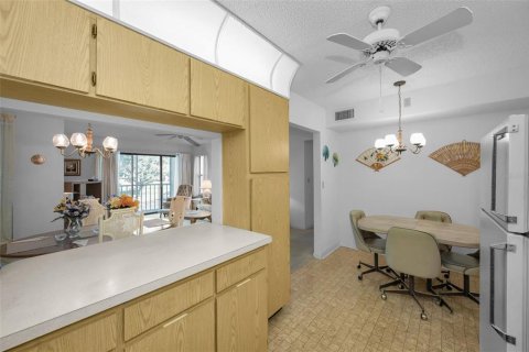 Copropriété à vendre à Tarpon Springs, Floride: 2 chambres, 96.71 m2 № 1917239 - photo 18