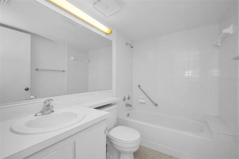 Copropriété à vendre à Tarpon Springs, Floride: 2 chambres, 96.71 m2 № 1917239 - photo 25