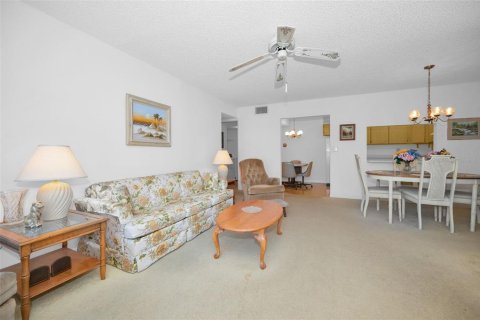 Copropriété à vendre à Tarpon Springs, Floride: 2 chambres, 96.71 m2 № 1917239 - photo 8
