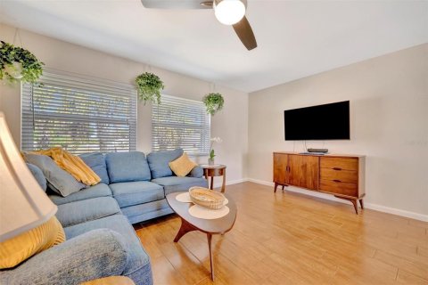 Casa en venta en Sarasota, Florida, 2 dormitorios, 155.7 m2 № 2345680 - foto 24