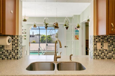 Casa en venta en Sarasota, Florida, 2 dormitorios, 155.7 m2 № 2345680 - foto 18