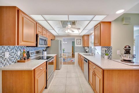 Casa en venta en Sarasota, Florida, 2 dormitorios, 155.7 m2 № 2345680 - foto 13