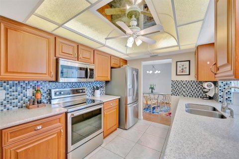 Casa en venta en Sarasota, Florida, 2 dormitorios, 155.7 m2 № 2345680 - foto 15