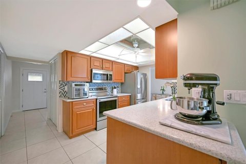 Casa en venta en Sarasota, Florida, 2 dormitorios, 155.7 m2 № 2345680 - foto 11