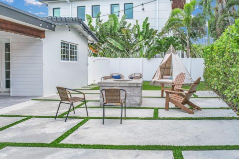 House in Boca Raton, Florida 3 bedrooms, 144.18 sq.m. № 2192698 - photo 23