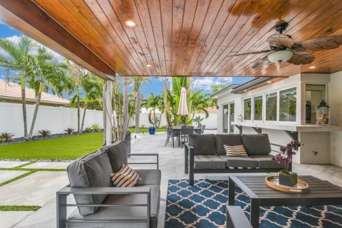 House in Boca Raton, Florida 3 bedrooms, 144.18 sq.m. № 2192698 - photo 17