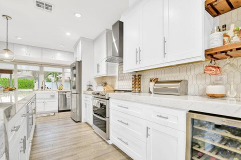 House in Boca Raton, Florida 3 bedrooms, 144.18 sq.m. № 2192698 - photo 6