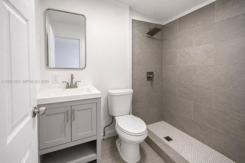 Villa ou maison à louer à Miami, Floride: 1 chambre, 42.18 m2 № 2173067 - photo 6