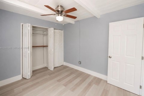 Villa ou maison à louer à Miami, Floride: 1 chambre, 42.18 m2 № 2173067 - photo 5