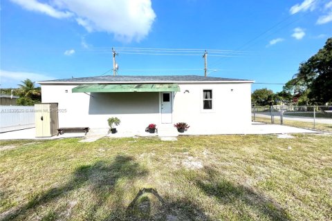 Commercial property in Hollywood, Florida № 1838637 - photo 5