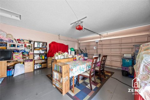 Купить виллу или дом в Хомстед, Флорида 3 спальни, 112.97м2, № 2028208 - фото 30