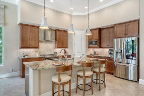 Купить виллу или дом в Лейквуд Ранч, Флорида 9 комнат, 261.06м2, № 2097190 - фото 9