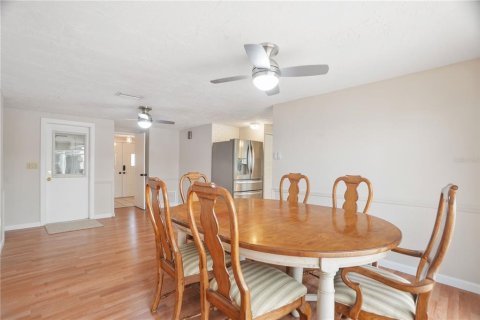 Casa en venta en Hudson, Florida, 4 dormitorios, 190.17 m2 № 1742798 - foto 12