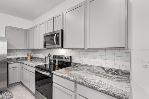 Touwnhouse à vendre à Wimauma, Floride: 3 chambres, 157.47 m2 № 2383609 - photo 17
