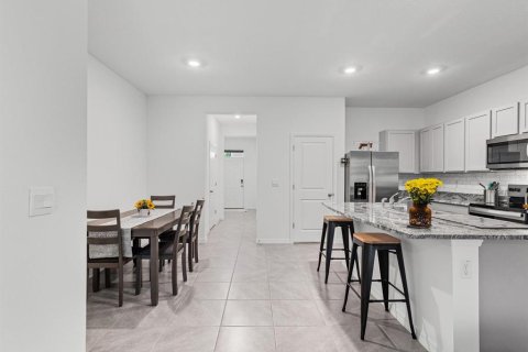 Touwnhouse à vendre à Wimauma, Floride: 3 chambres, 157.47 m2 № 2383609 - photo 11