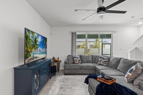 Touwnhouse à vendre à Wimauma, Floride: 3 chambres, 157.47 m2 № 2383609 - photo 2