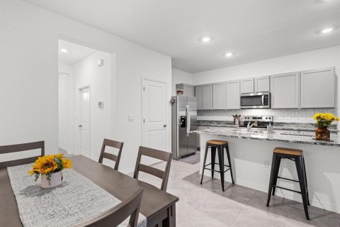 Touwnhouse à vendre à Wimauma, Floride: 3 chambres, 157.47 m2 № 2383609 - photo 10