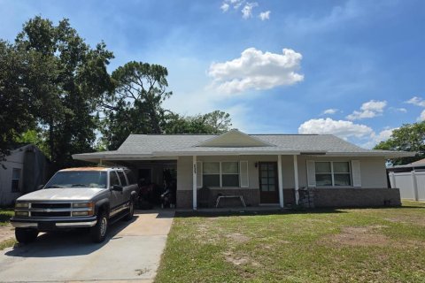 House in Sarasota, Florida 2 bedrooms, 87.79 sq.m. № 2222706