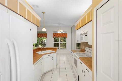 Купить виллу или дом в Ориндж-Сити, Флорида 7 комнат, 150.22м2, № 1899412 - фото 16