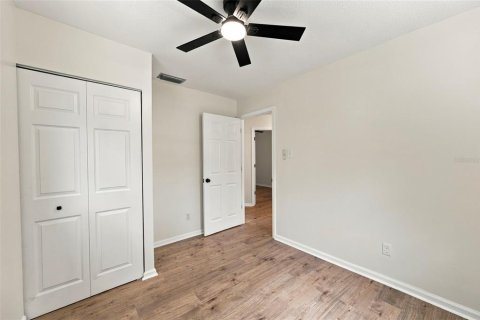 House in Tampa, Florida 3 bedrooms, 76.64 sq.m. № 2361280 - photo 28