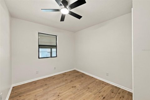 House in Tampa, Florida 3 bedrooms, 76.64 sq.m. № 2361280 - photo 22