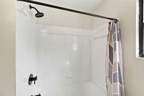 House in Tampa, Florida 3 bedrooms, 76.64 sq.m. № 2361280 - photo 20