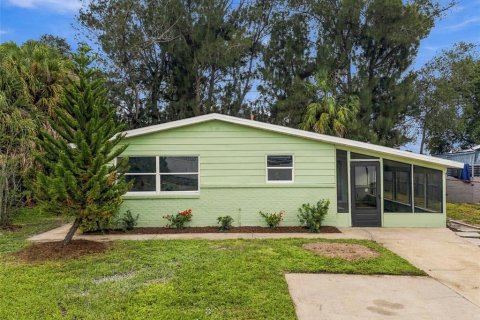 Casa en Tampa, Florida 3 dormitorios, 76.64 m2 № 2361280