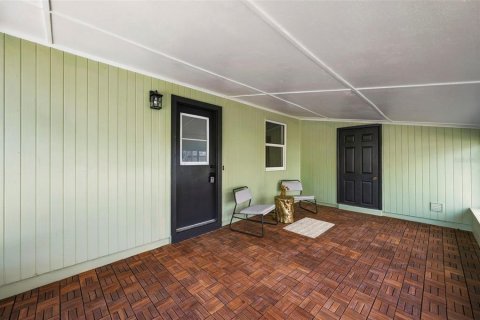 House in Tampa, Florida 3 bedrooms, 76.64 sq.m. № 2361280 - photo 5