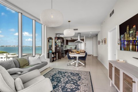 Condo in North Bay Village, Florida, 3 bedrooms № 1994352 - photo 16