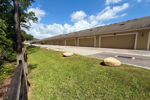 Townhouse in Windermere, Florida 3 bedrooms, 152.73 sq.m. № 2258506 - photo 9